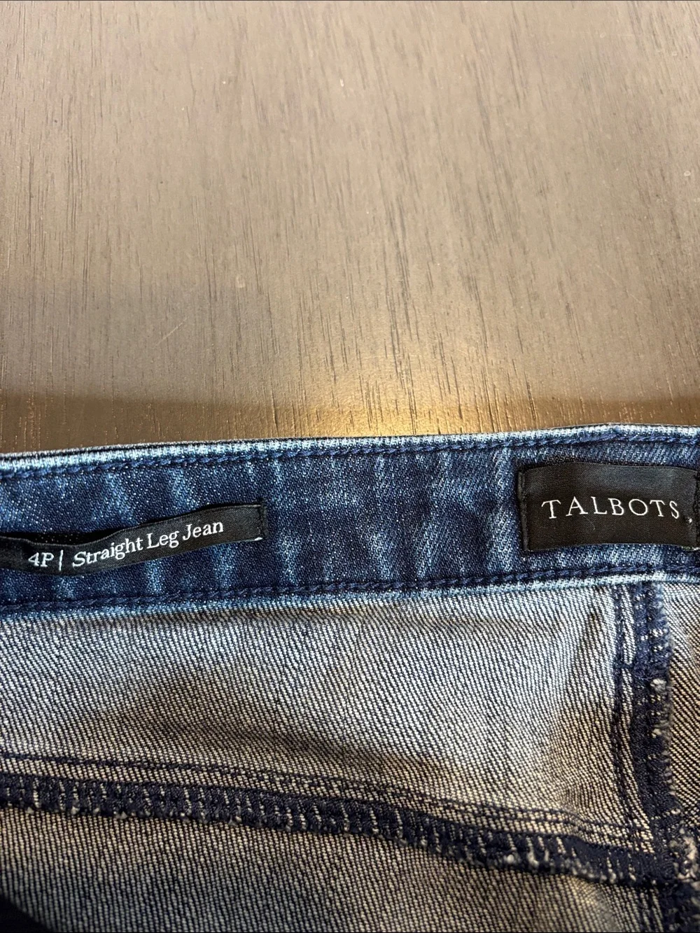 💙 Talbots Dark Wash Straight Leg Jeans Women’s 4P Stretch Denim Petite 💙 - Picture 3 of 12